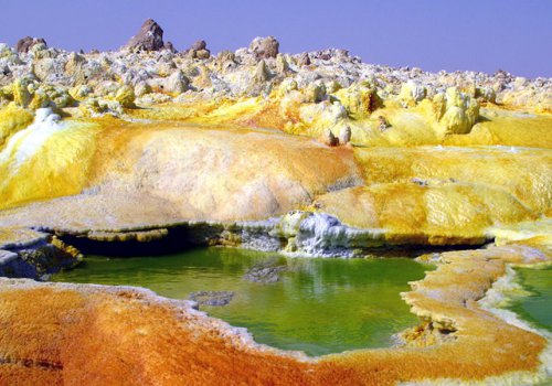Le tour du monde en 80 volcans de Claude Humbert - 11h45